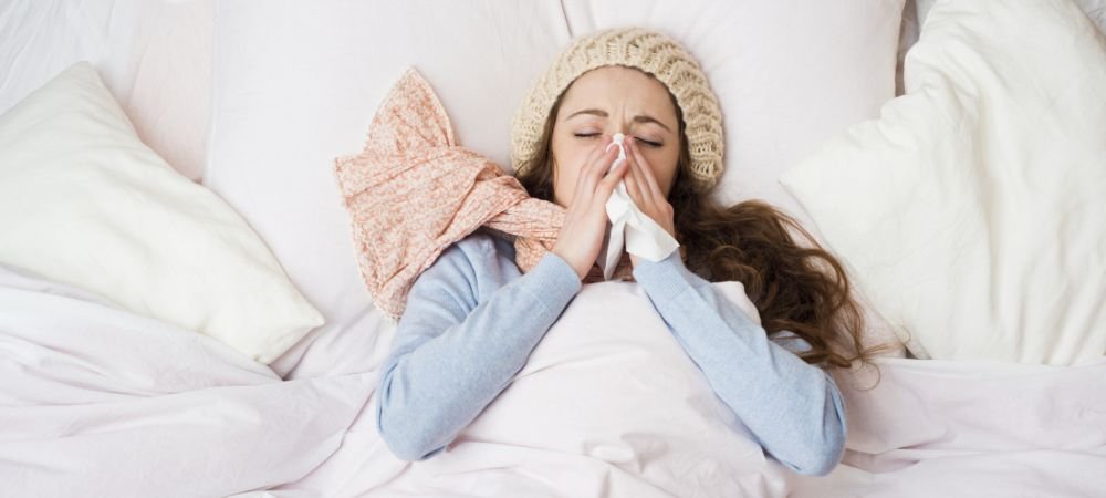 persona enferma en la cama